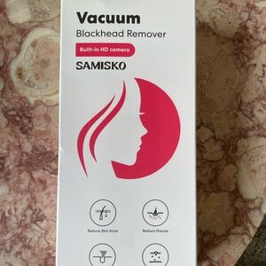Vacuum Blackhead Remover - White and Pink BNWT